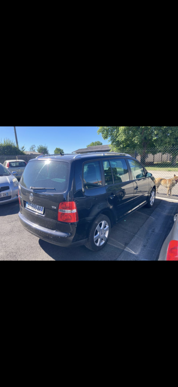 VOLKSWAGEN TOURAN 1.9TDI 105cv – Image 4