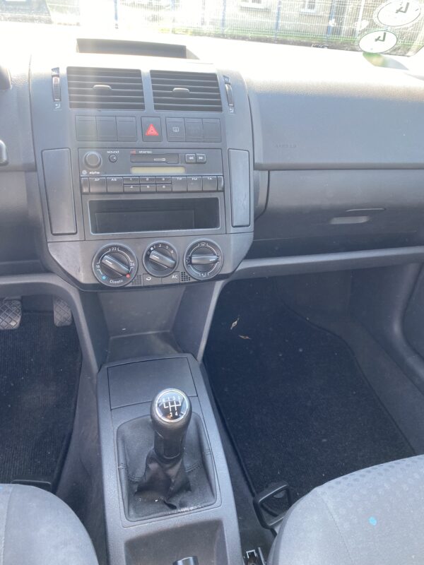 Volkswagen Polo 1.4 16V 75cv – Image 9