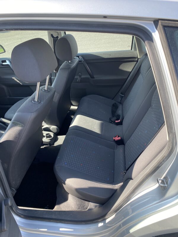 Volkswagen Polo 1.4 16V 75cv – Image 10