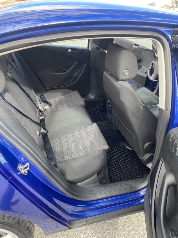 VOLKSWAGEN PASSAT 2.0 FSI CARAT 4 MOTION – Image 13