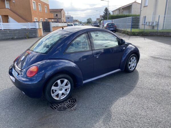 Volkswagen New Beetle 2.0 – Image 5