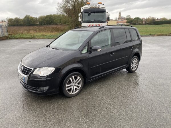 VOLKSWAGEN TOURAN 1.9 TDI 105 cv 7 PLACES – Image 2