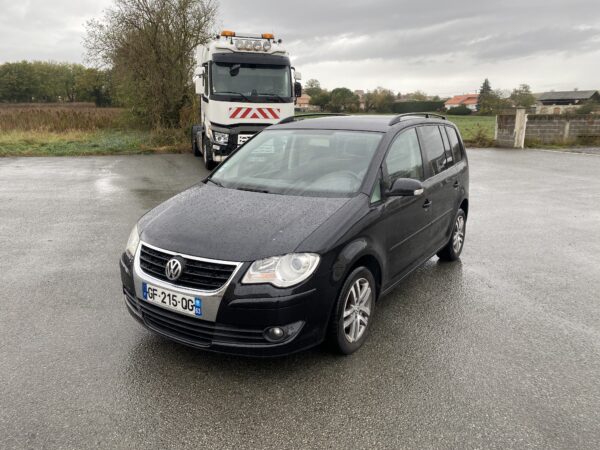 VOLKSWAGEN TOURAN 1.9 TDI 105 cv 7 PLACES – Image 3