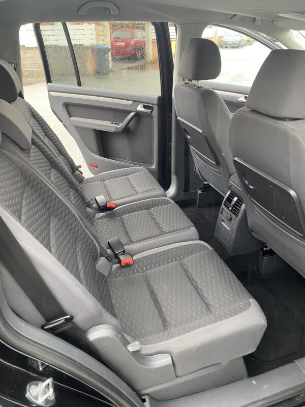 VOLKSWAGEN TOURAN 1.9 TDI 105 cv 7 PLACES – Image 17