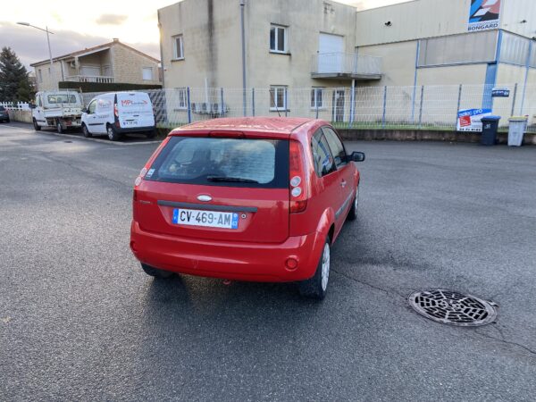 Ford Fiesta 1.3i 70cv – Image 6