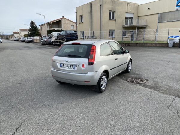 Ford Fiesta 1.4i 16v 80cv – Image 5