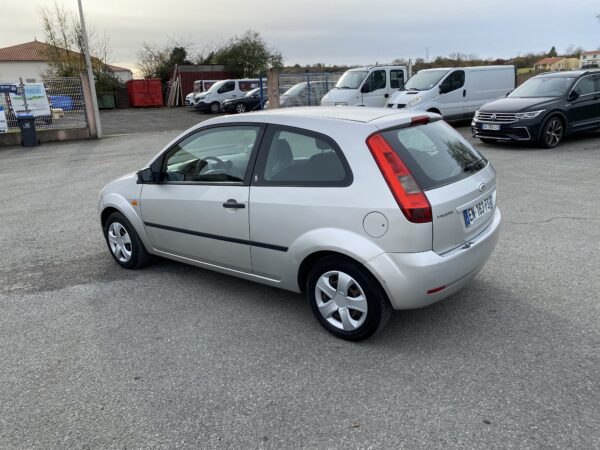 Ford Fiesta 1.4i 16v 80cv – Image 6