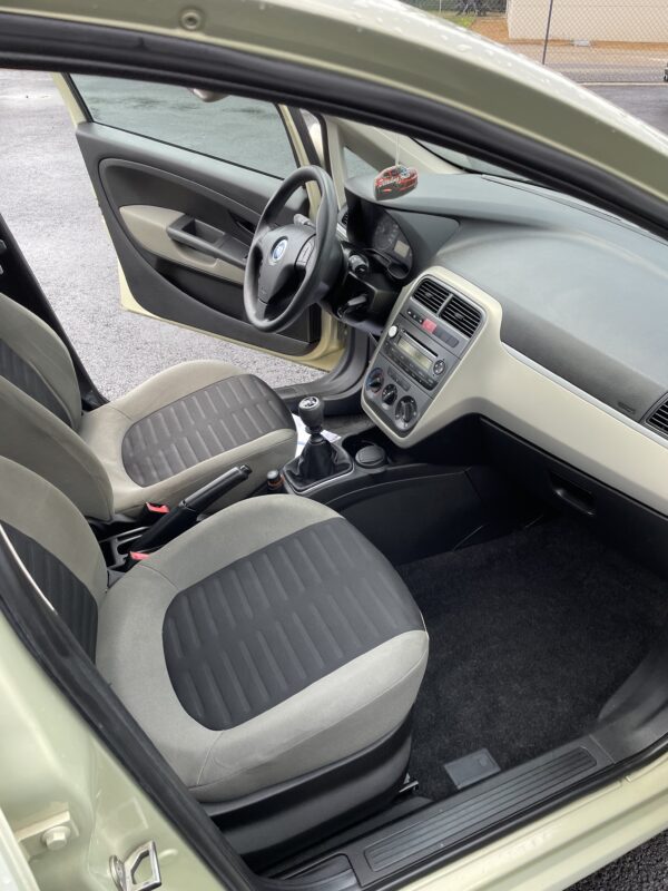 Fiat Grande Punto 1.3 MJTD – Image 11