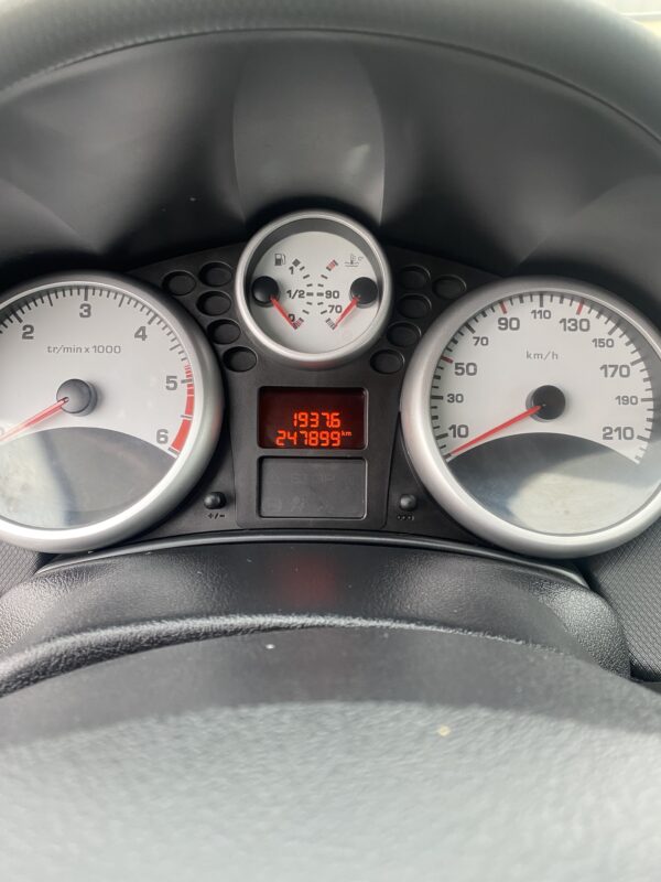 Peugeot 207 SW 1.6 Hdi 90cv – Image 9