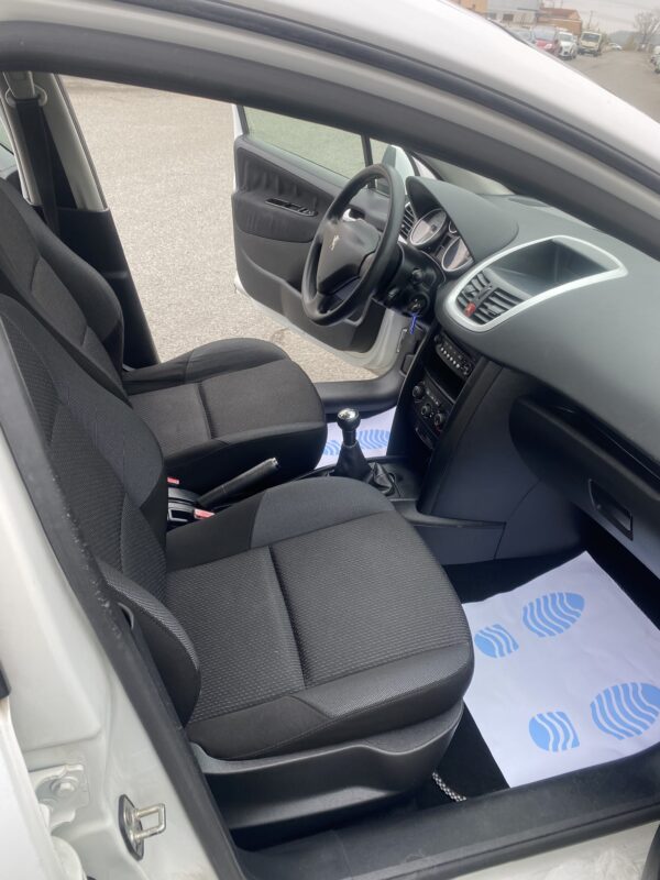 Peugeot 207 SW 1.6 Hdi 90cv – Image 16