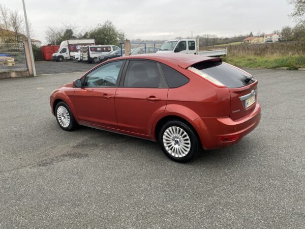 Ford Focus 1.6 Tdci 110cv – Image 7