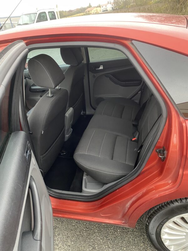 Ford Focus 1.6 Tdci 110cv – Image 10