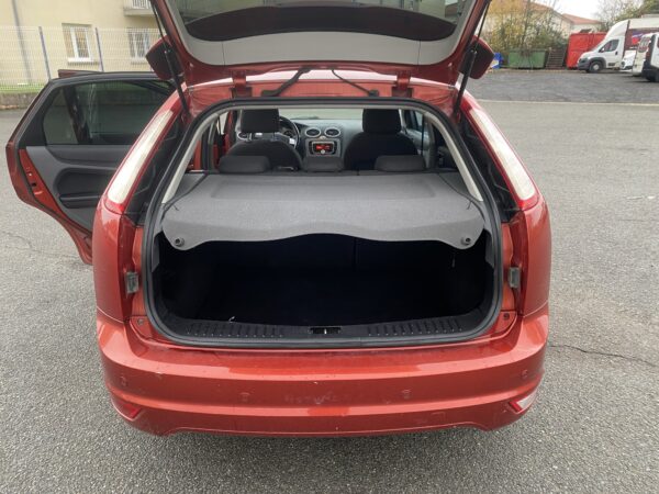Ford Focus 1.6 Tdci 110cv – Image 13