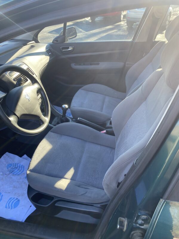 Peugeot 307 1.6i 110cv – Image 8