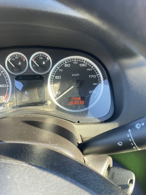 Peugeot 307 1.6i 110cv – Image 9