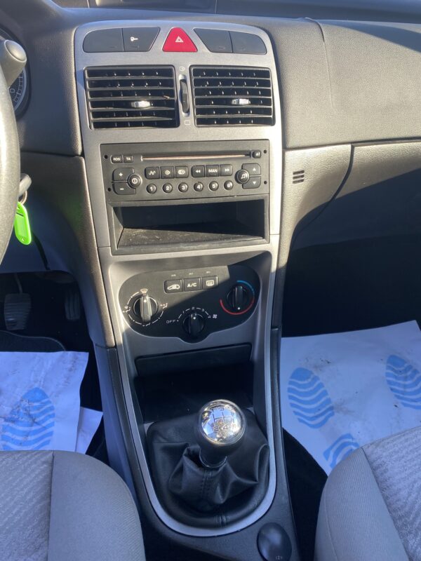 Peugeot 307 1.6i 110cv – Image 10