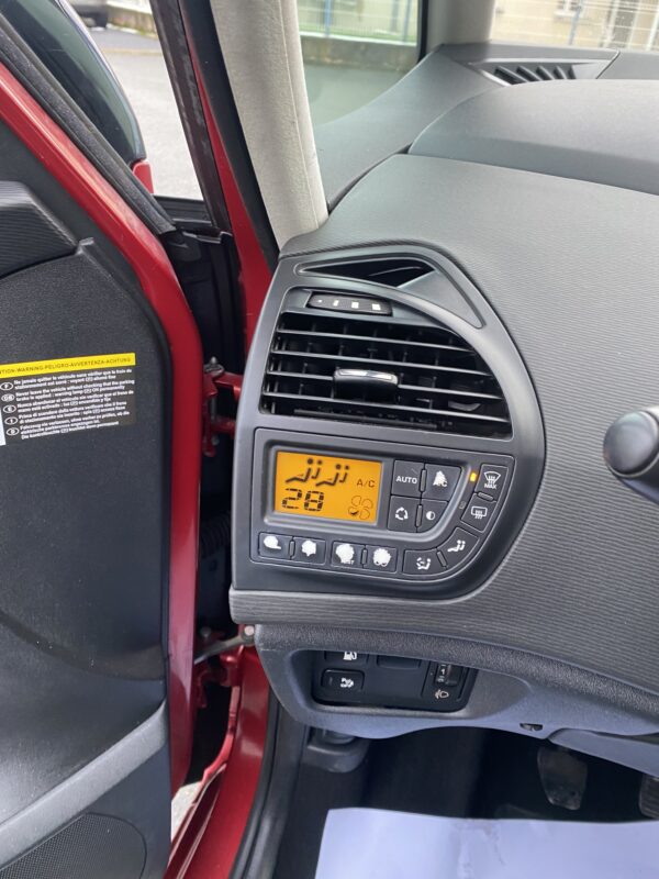 CITROEN C4 PICASSO 1.6 HDI 110cv – Image 12
