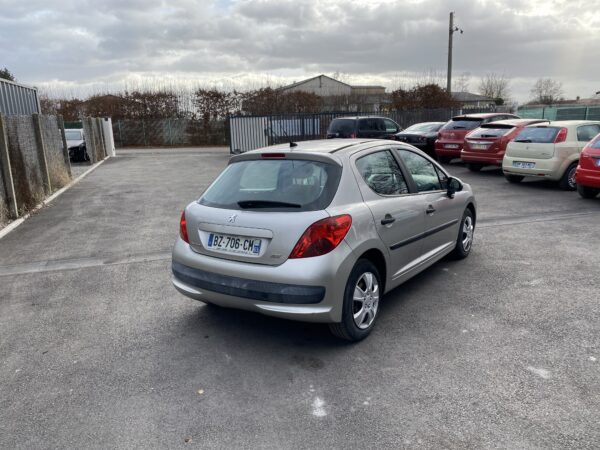 Peugeot 207 1.4 hdi 70cv – Image 6