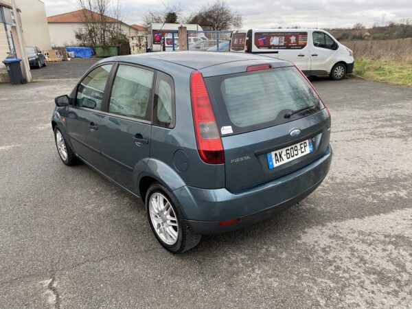 Ford Fiesta 1.3i 70cv – Image 7