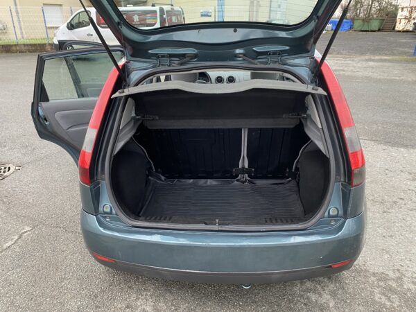 Ford Fiesta 1.3i 70cv – Image 14