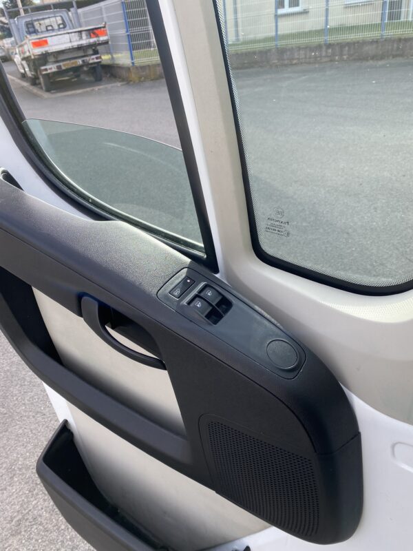 PEUGEOT BOXER 2.2 HDI L3H2 150cv – Image 11