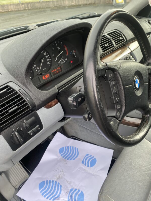 BMW X5 3.0D 183cv – Image 11