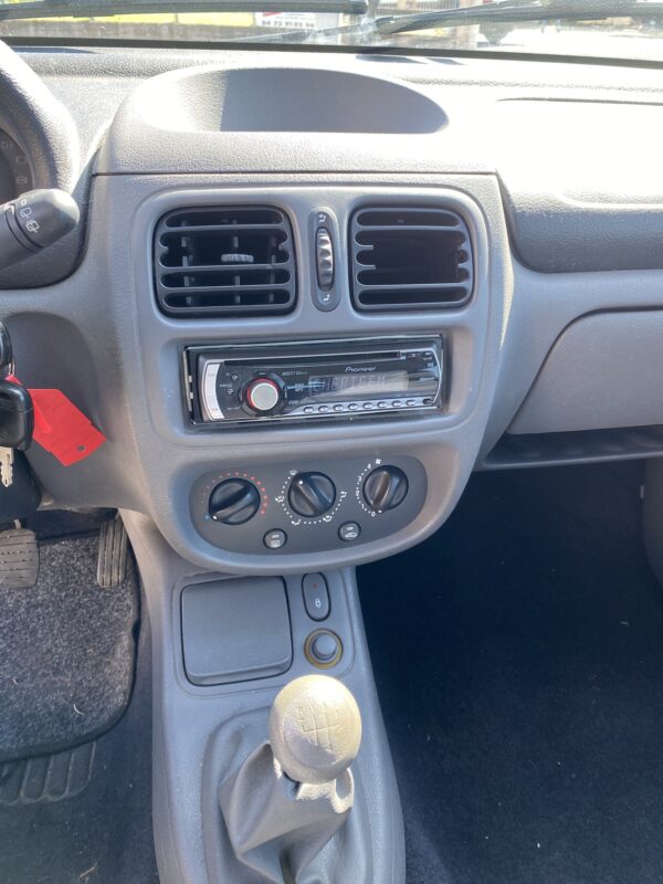 Renault Clio 1.2 60cv – Image 8