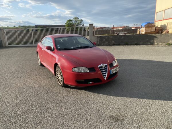 Alfa Romeo GT 1.9 JTD 150cv – Image 9