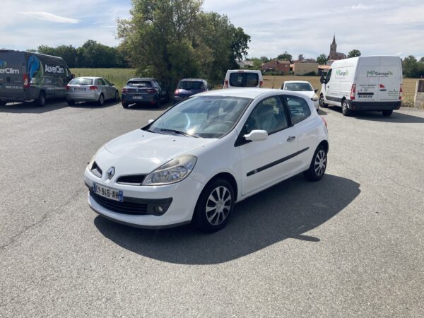 Renault Clio 3 1.6i 16v boite auto – Image 3