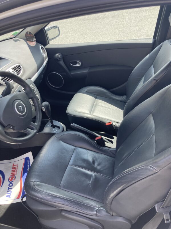 Renault Clio 3 1.6i 16v boite auto – Image 8