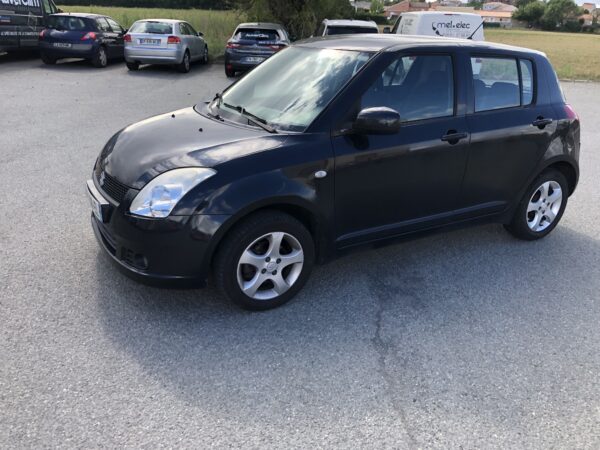 Suzuki Swift 1.3i 4WD 92cv – Image 2