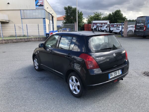Suzuki Swift 1.3i 4WD 92cv – Image 7