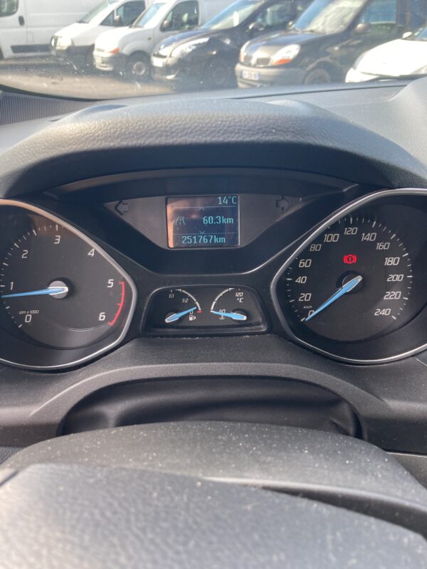 Ford C-max 1.6 Tdci 115cv – Image 12