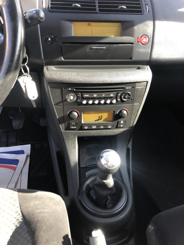Citroen C4 Coupé 1.6i 16v 110cv – Image 10