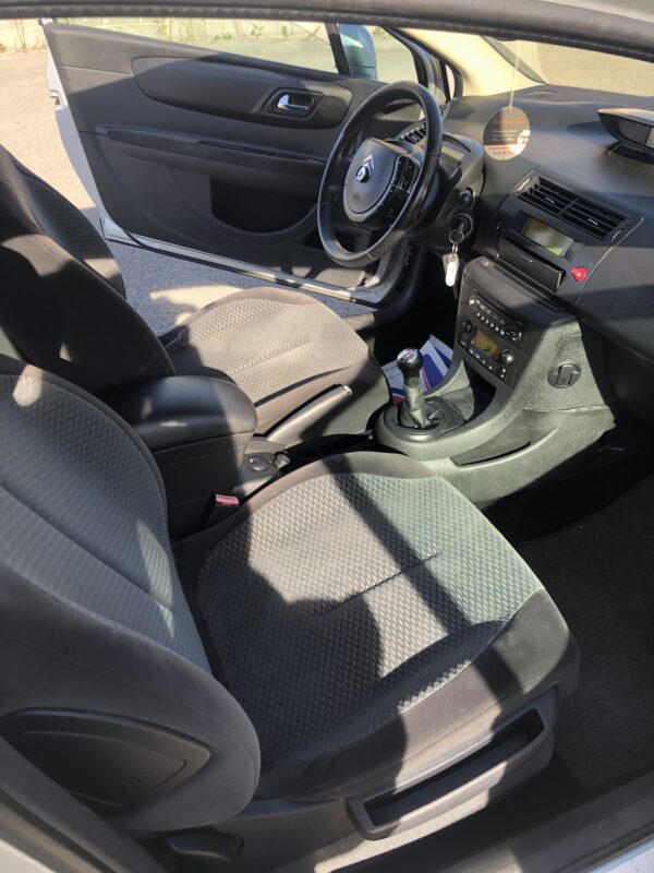 Citroen C4 Coupé 1.6i 16v 110cv – Image 14