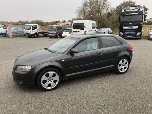 Audi A3 2.0 TDI Ambition 140cv S-Tronic – Image 2