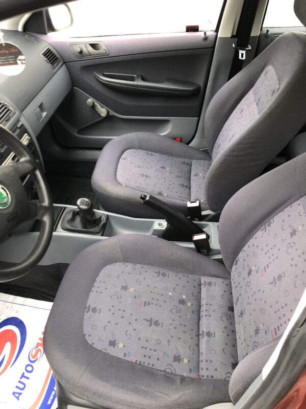 Skoda Fabia 104 MPI 60cv – Image 8