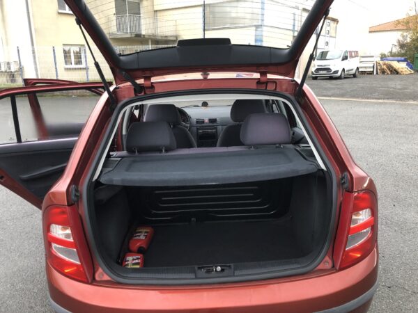 Skoda Fabia 104 MPI 60cv – Image 13