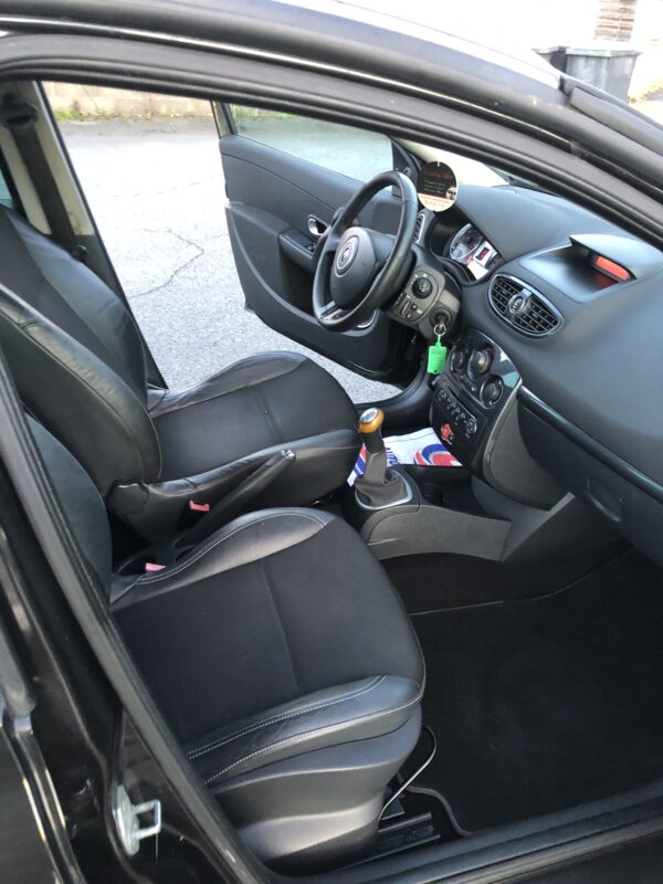 RENAULT CLIO III 1.6 110cv – Image 15