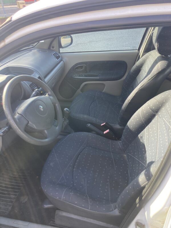 Renault Clio II 1.5 Dci Campus 65cv – Image 8