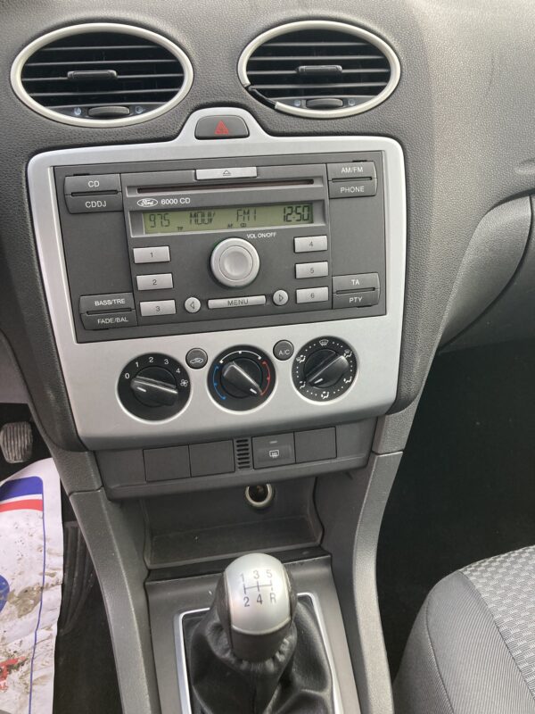 Ford Focus 1.6 Cdti 90cv – Image 9