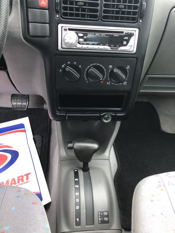 VOLKSWAGEN POLO III 1.6 BOITE AUTOMATIQUE – Image 9
