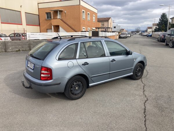 SKODA FABIA 1.4 75cv – Image 5
