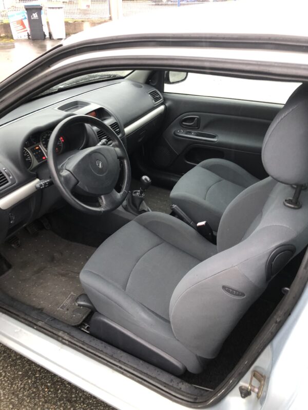 Renault Clio II 1.2 75cv – Image 8