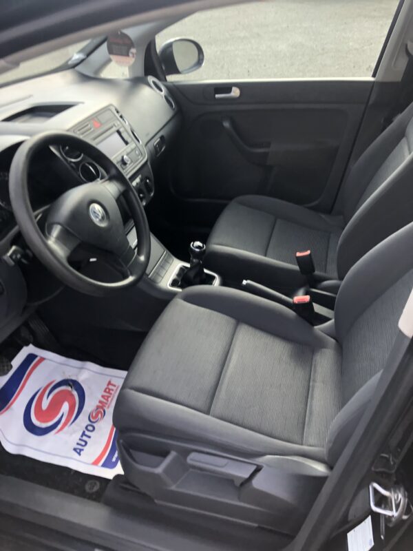 VOLKSWAGEN GOLF V PLUS 1.9 TDI – Image 8