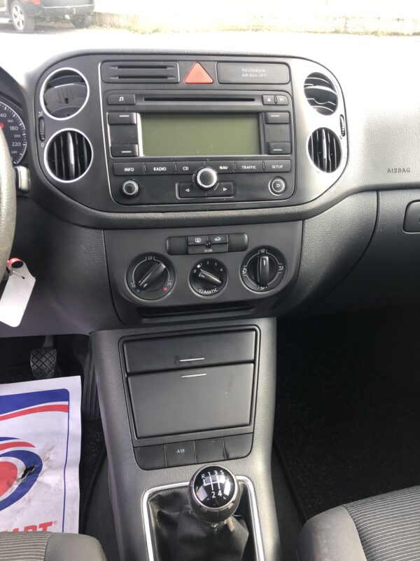 VOLKSWAGEN GOLF V PLUS 1.9 TDI – Image 9
