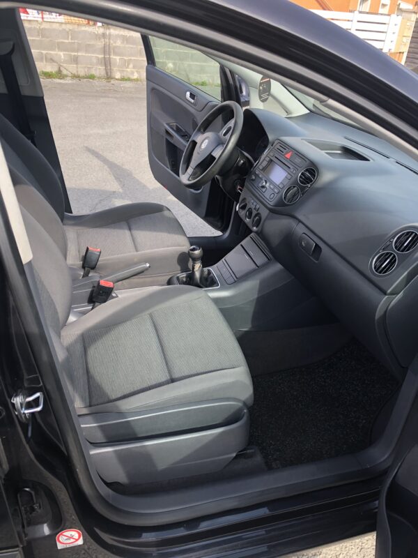 VOLKSWAGEN GOLF V PLUS 1.9 TDI – Image 14