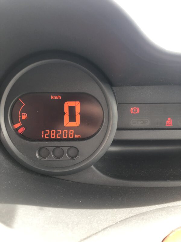 Renault Twingo 1.2 Access 60cv – Image 10