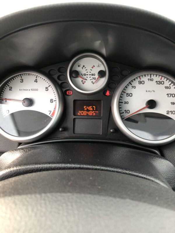 Peugeot 207 1.4 active 73cv – Image 10