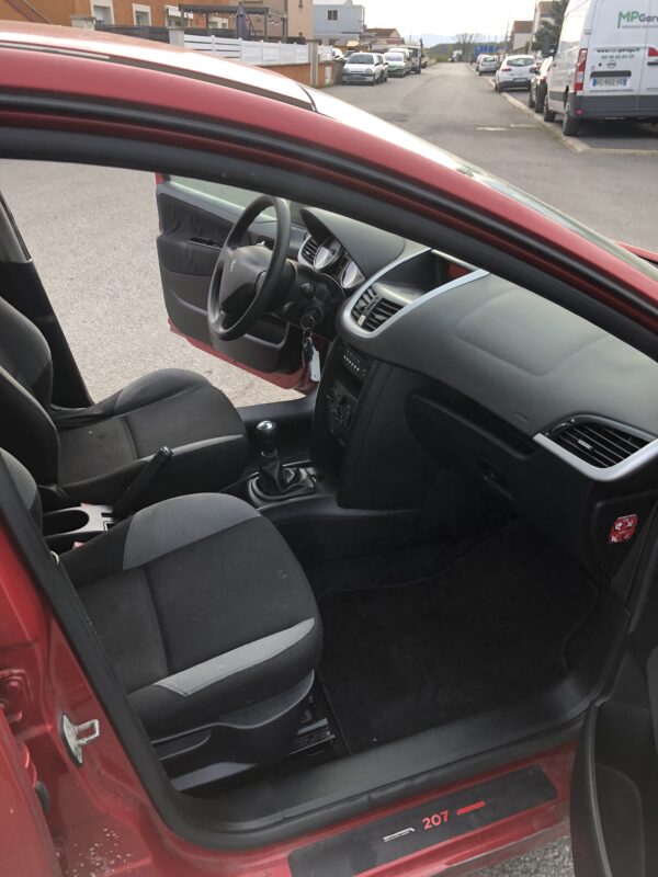 Peugeot 207 1.4 active 73cv – Image 13